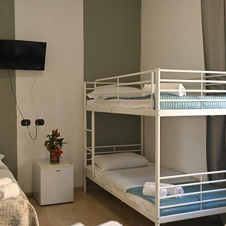 La Gloria Rho Private Rooms Only Exterior foto