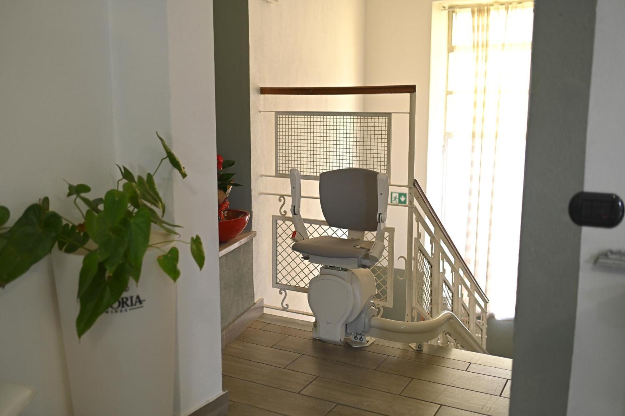 La Gloria Rho Private Rooms Only Exterior foto